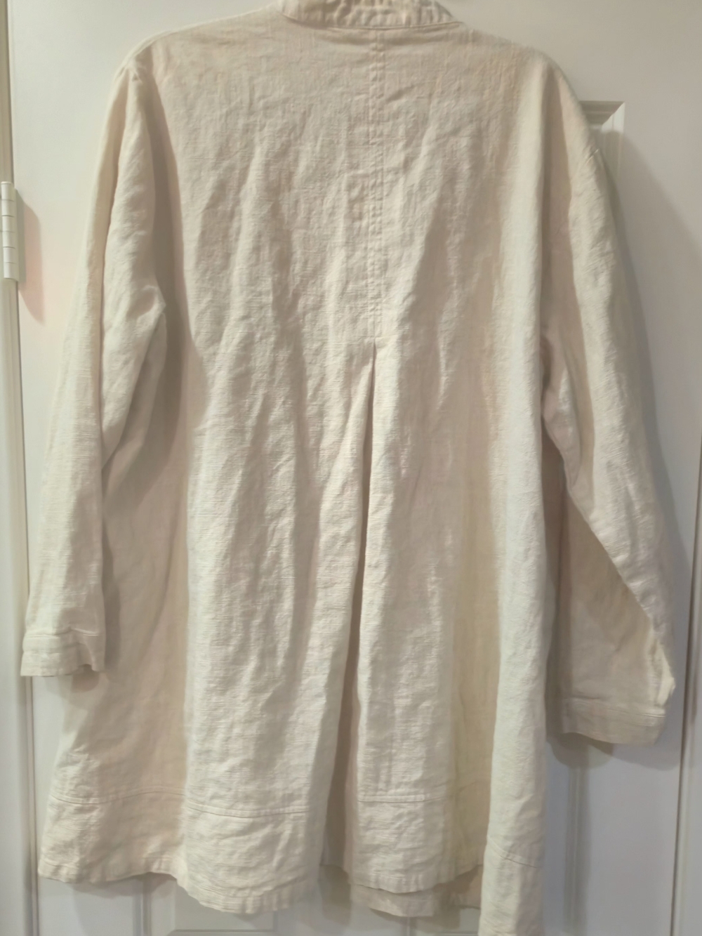 Light Cream Button-Up Linen And Cotton Blend Tunic - Picture 2 of 6